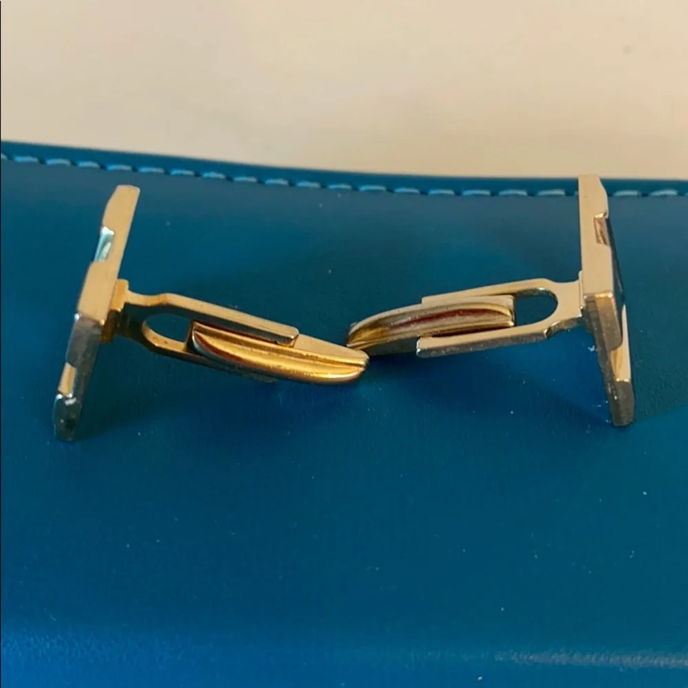 Vintage Etched Goldtone Cuff Links